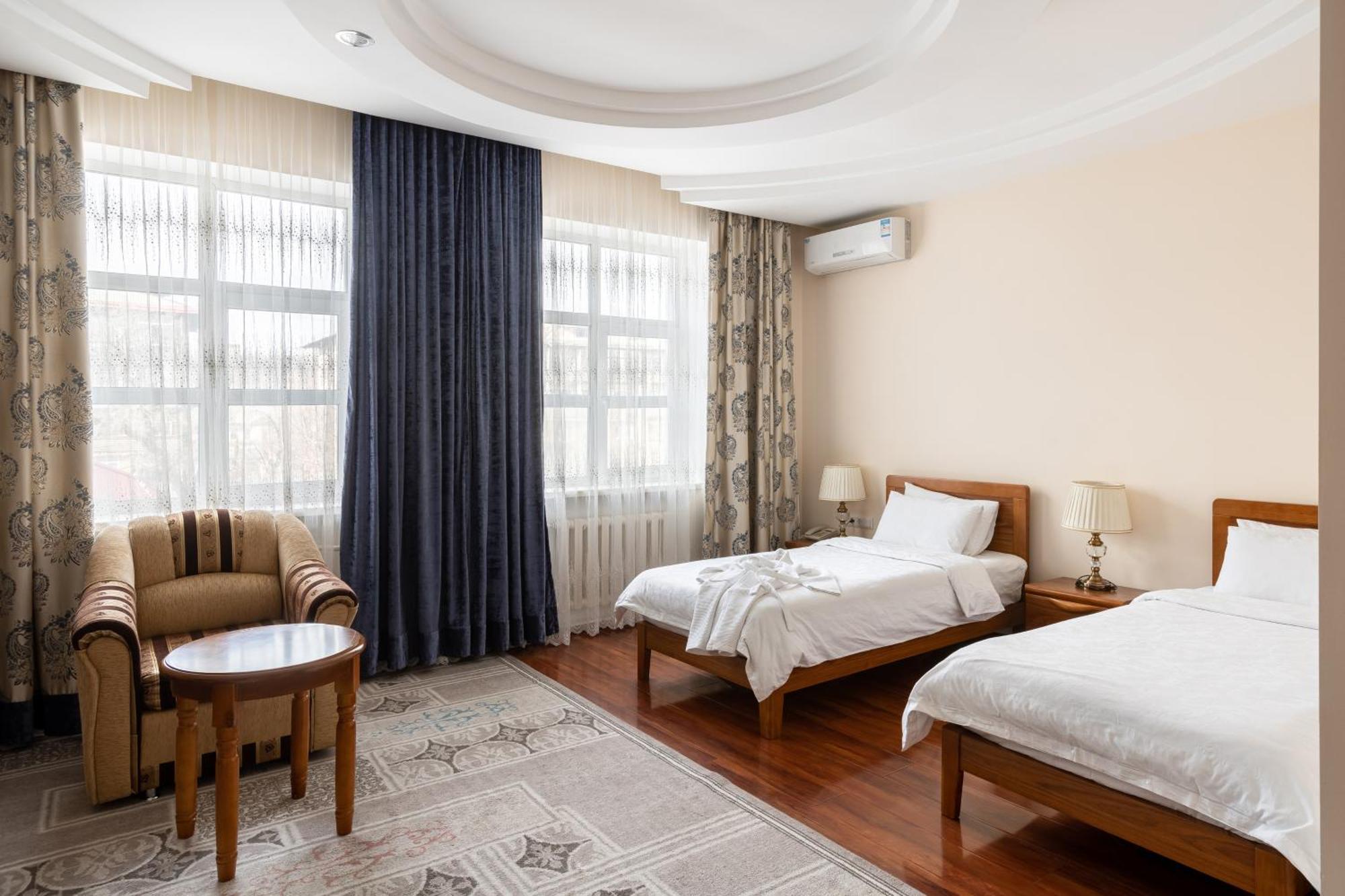 Soluxe Hotel 비슈케크 외부 사진